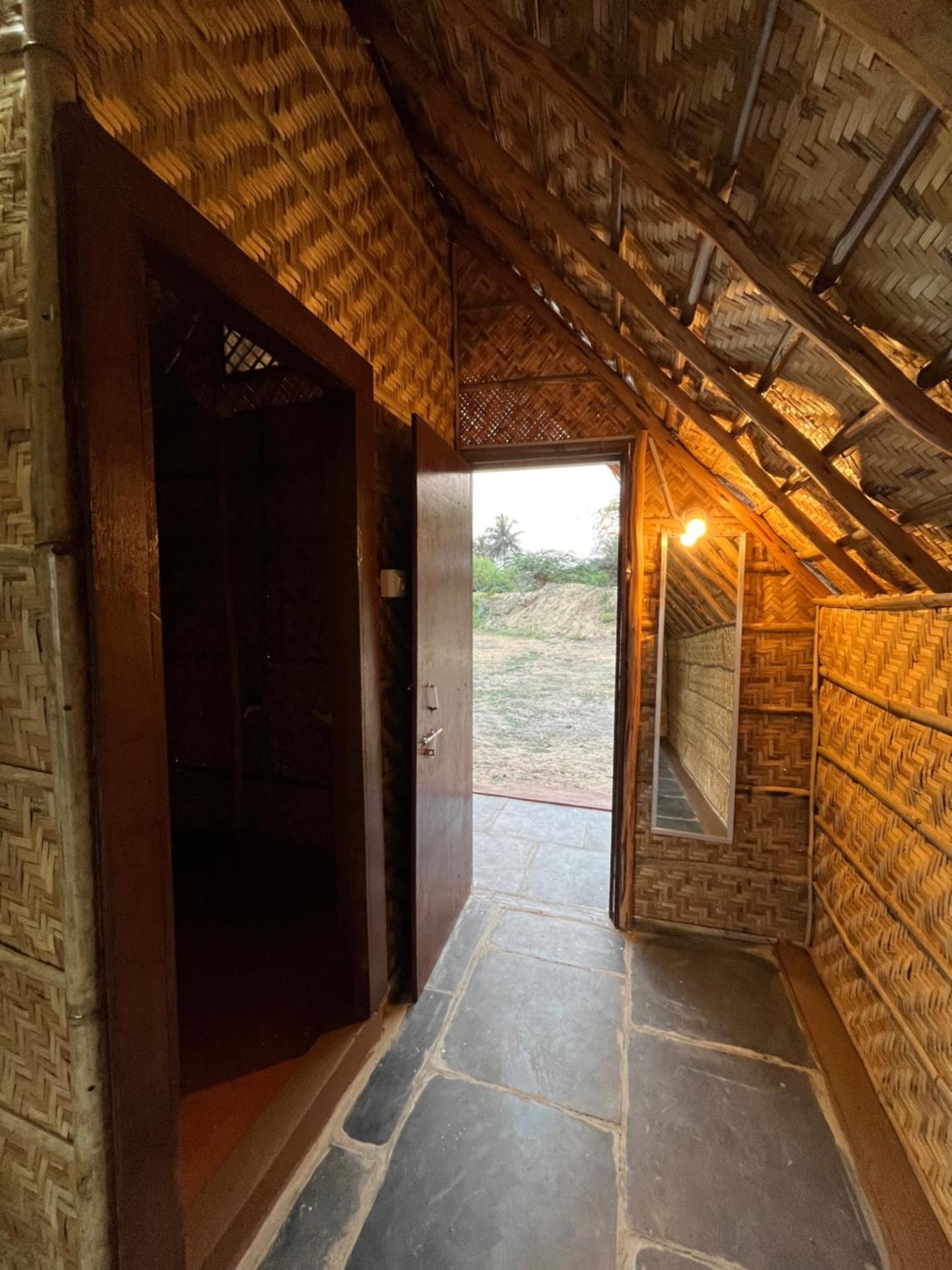Tropical Hampi Otel Dış mekan fotoğraf