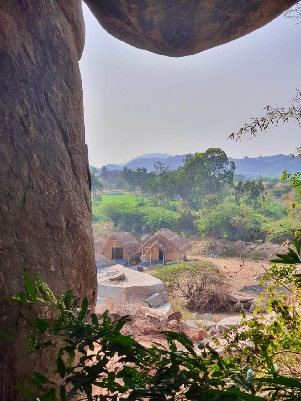 Tropical Hampi Otel Dış mekan fotoğraf