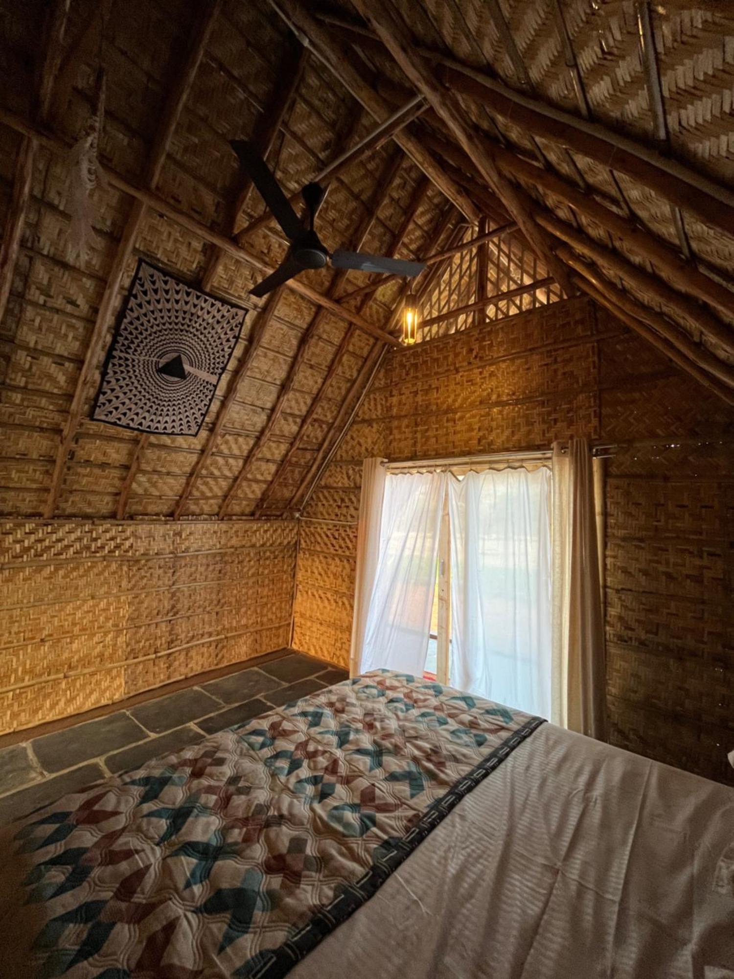 Tropical Hampi Otel Dış mekan fotoğraf