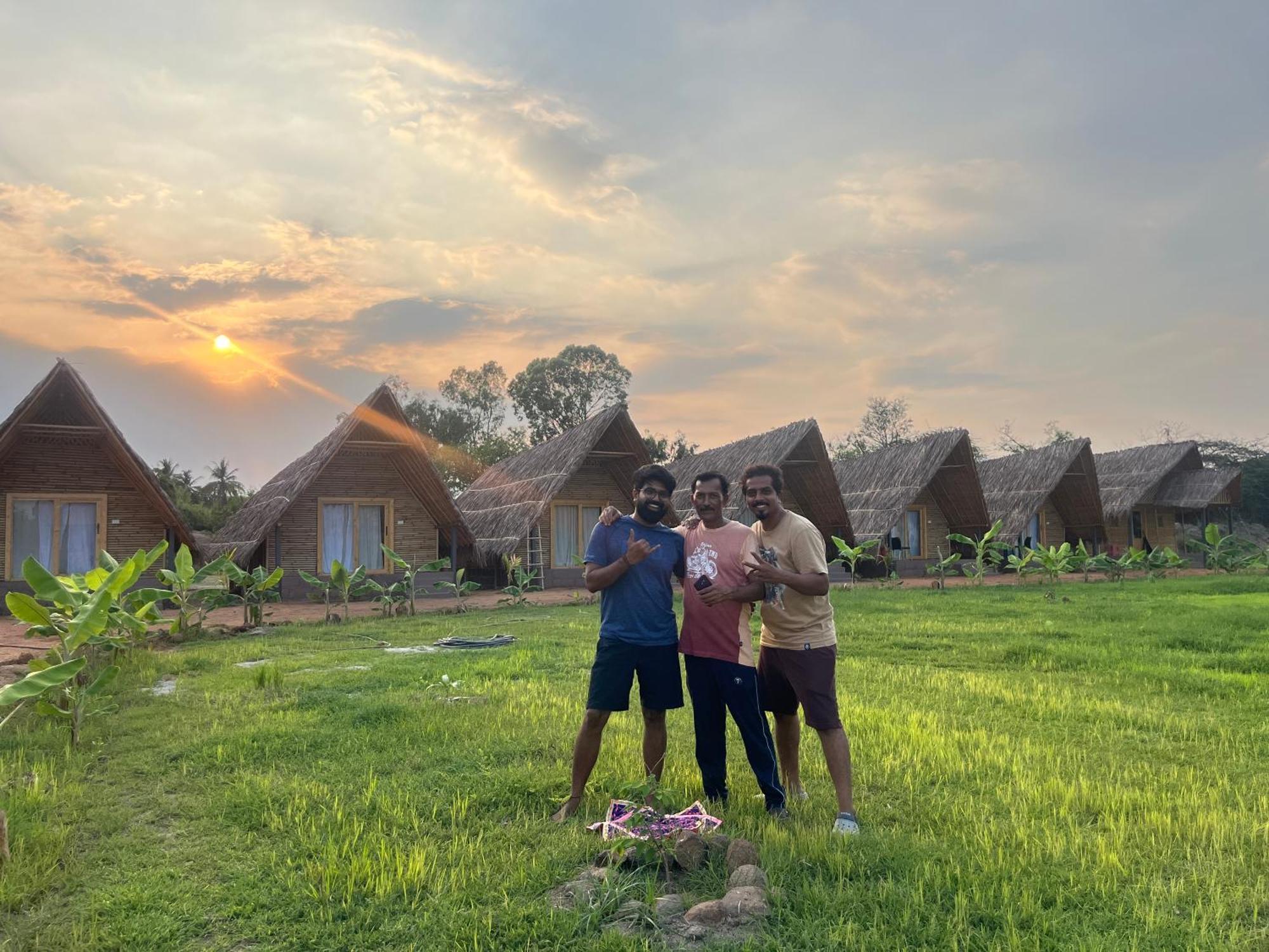Tropical Hampi Otel Dış mekan fotoğraf