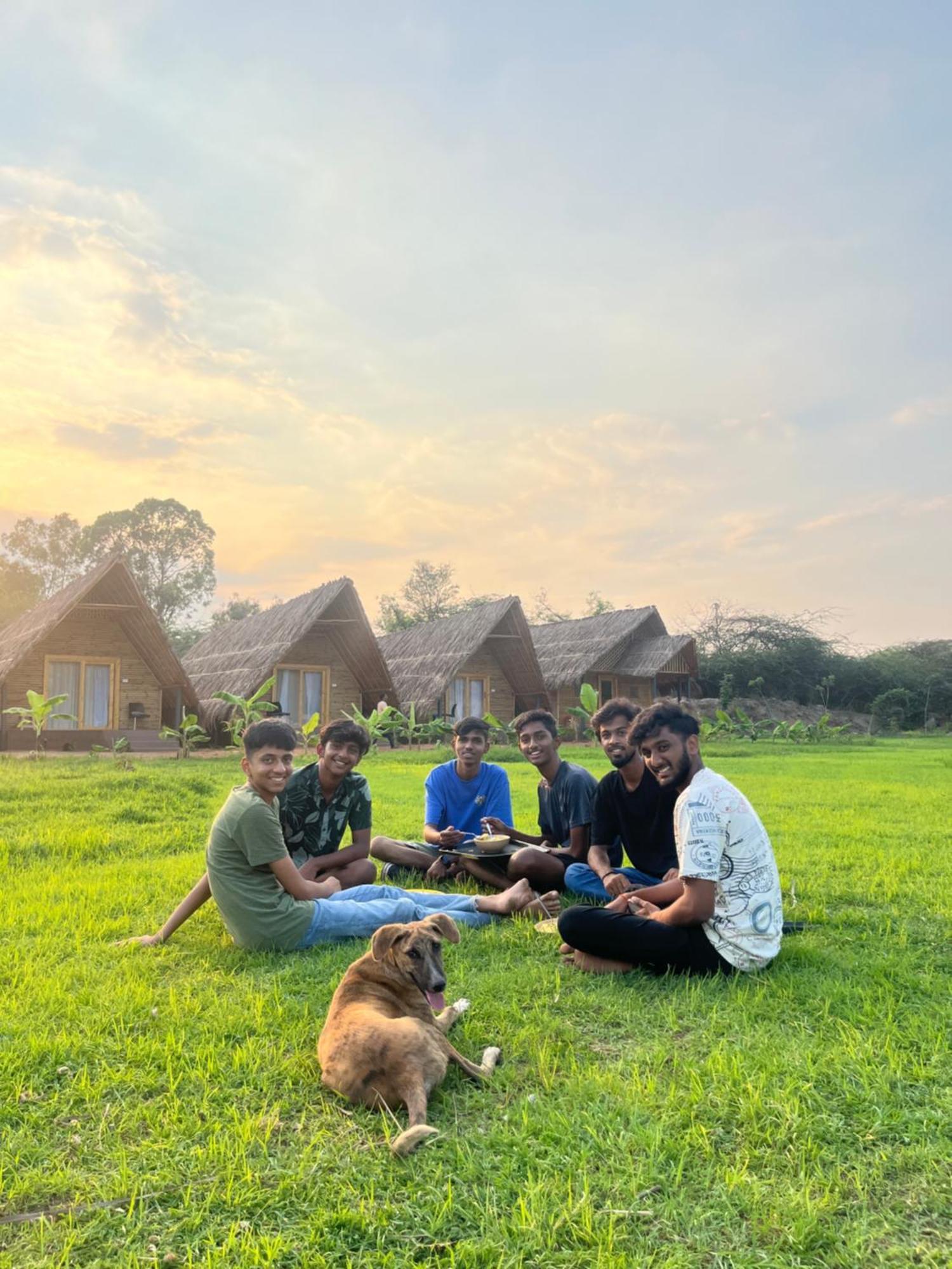 Tropical Hampi Otel Dış mekan fotoğraf