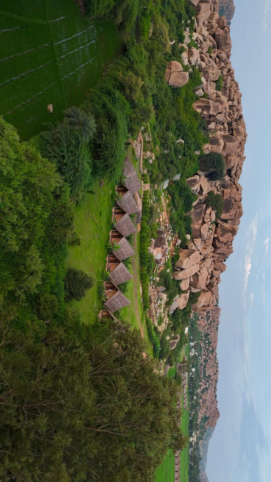 Tropical Hampi Otel Dış mekan fotoğraf
